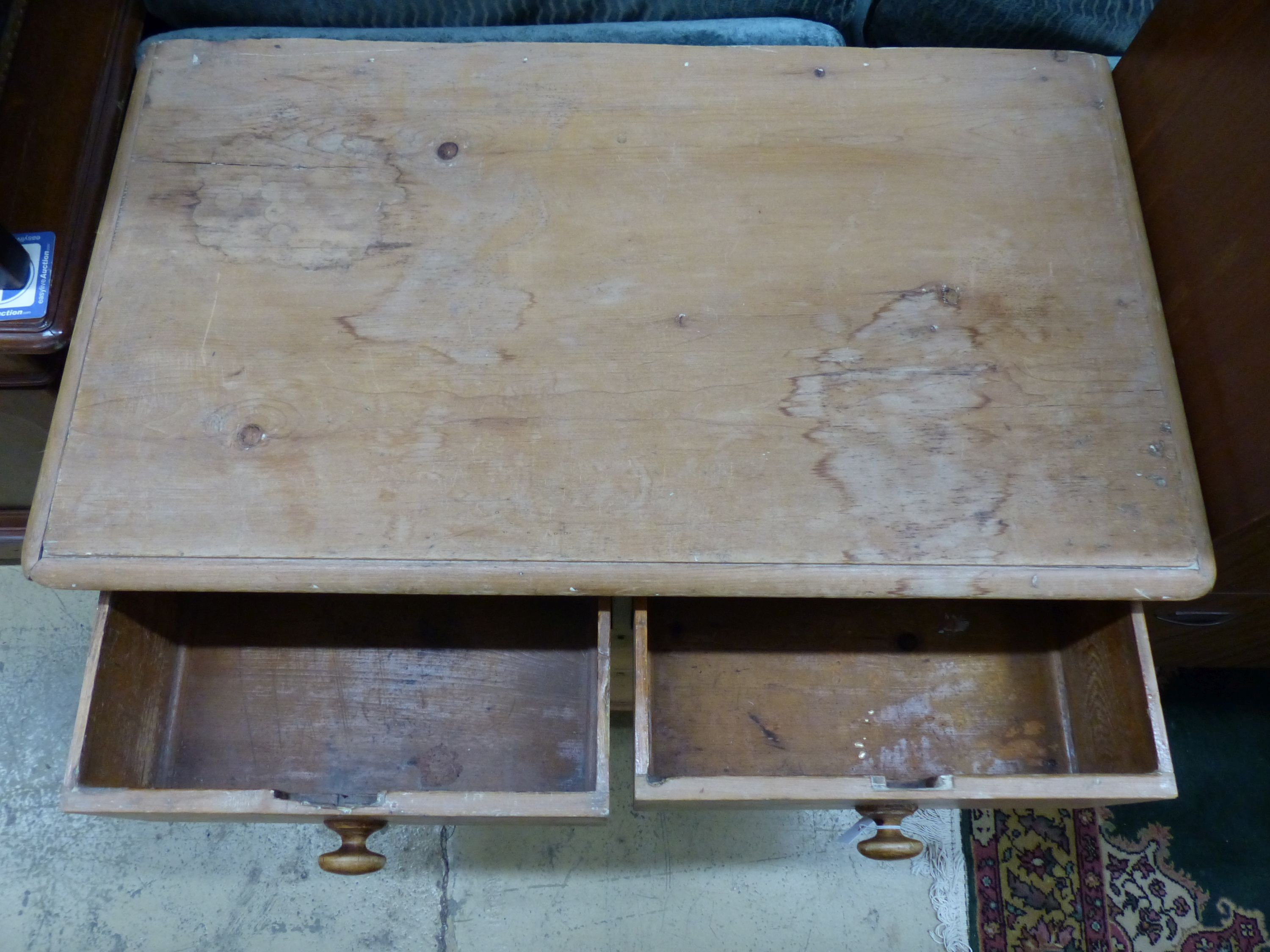 A Victorian pine chest of four drawers, width 90cm